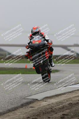 media/Nov-29-2025-TrackDaz (Sat) [[10ae2d9bce]]/A Group/Session 4 (Wheelie Bump)/